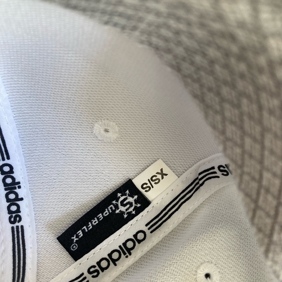 Adidas white baseball cap. Stretchy.  New with tags - Picture 5 of 9
